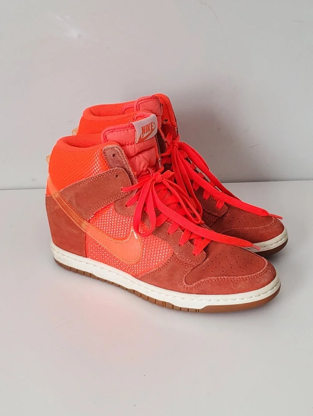 Nike Women's Dunk Sky High Mesh Sneakers Size 8.5